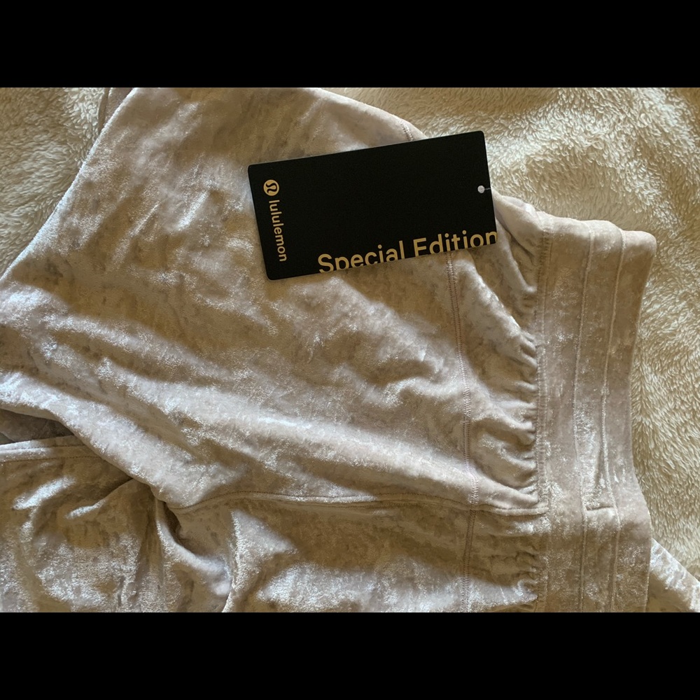 Lululemon Ready to Crush Joggers